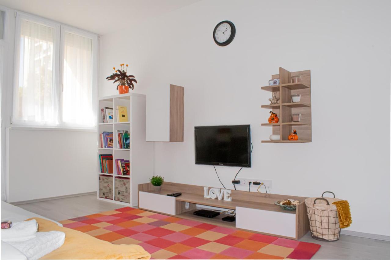Fodormenta Residence Eger Buitenkant foto